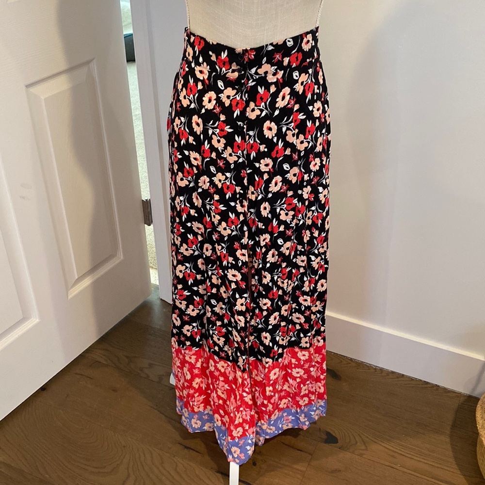 Express Floral Skirt
